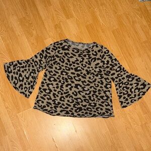 JODIFL Animal Print Flare Sleeve Blouse